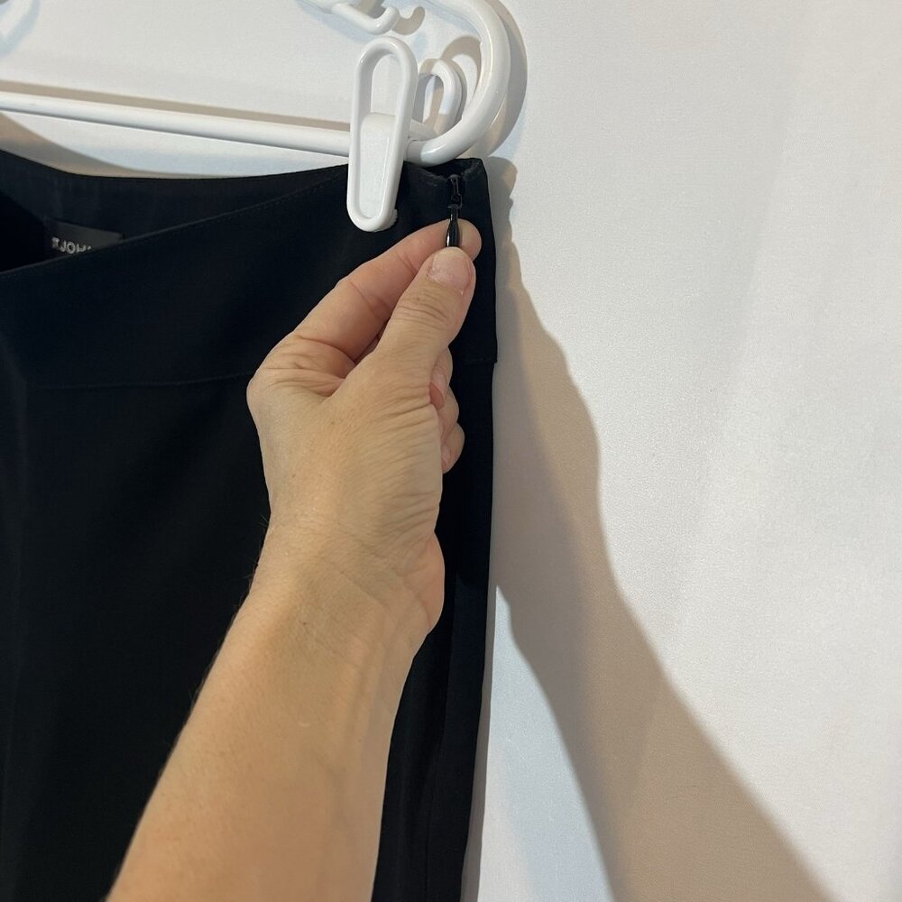 St. John Women’s Wide Leg Dress Pants Size 12 Black High Rise Zipper - Picture 11 of 12